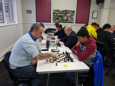 Stephen Meek and Chirag Hosdurga face off in what turned out to be the fight for 3rd place.