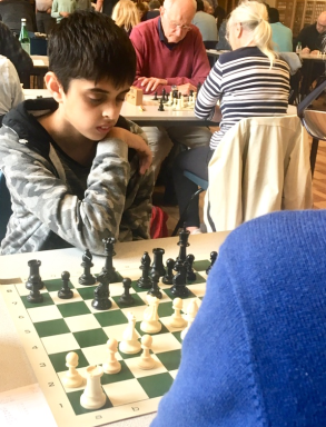 Bilal Ahmed scored a strong 3.5/6 in the Minor and won the junior prize.